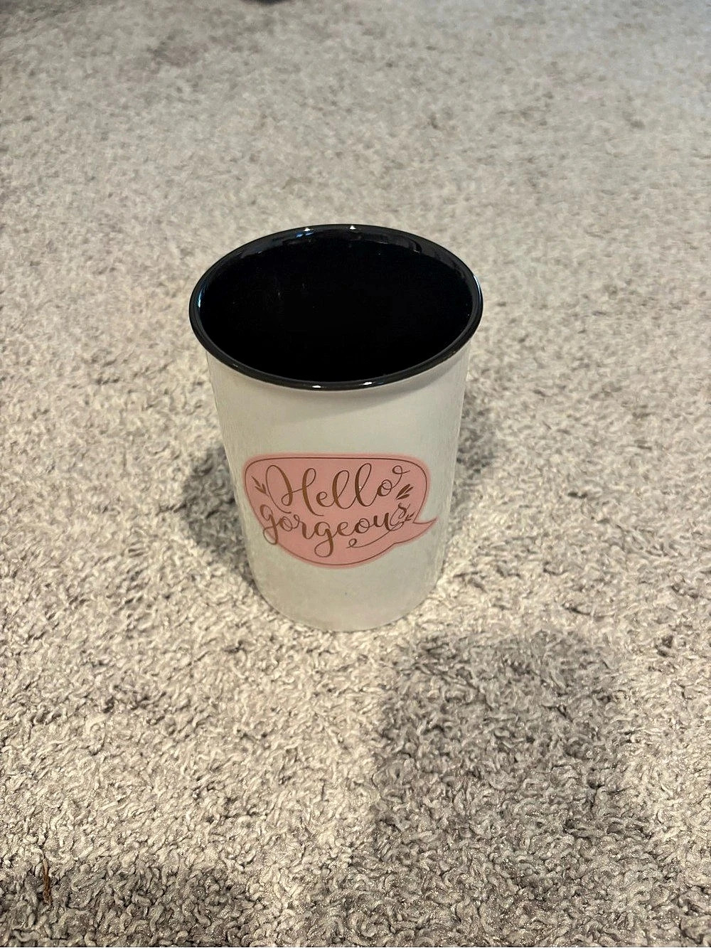 Hello Gorgeous makeup brush holder in White & Black